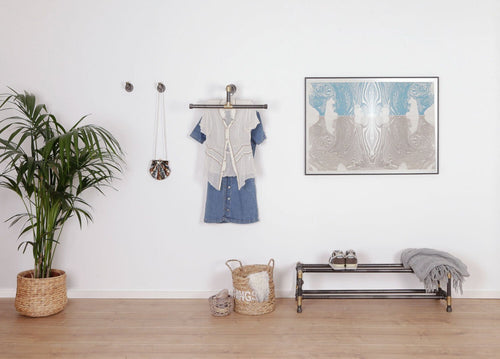 Raw58 Ines bøjletang i sort vandrør med messing fittings